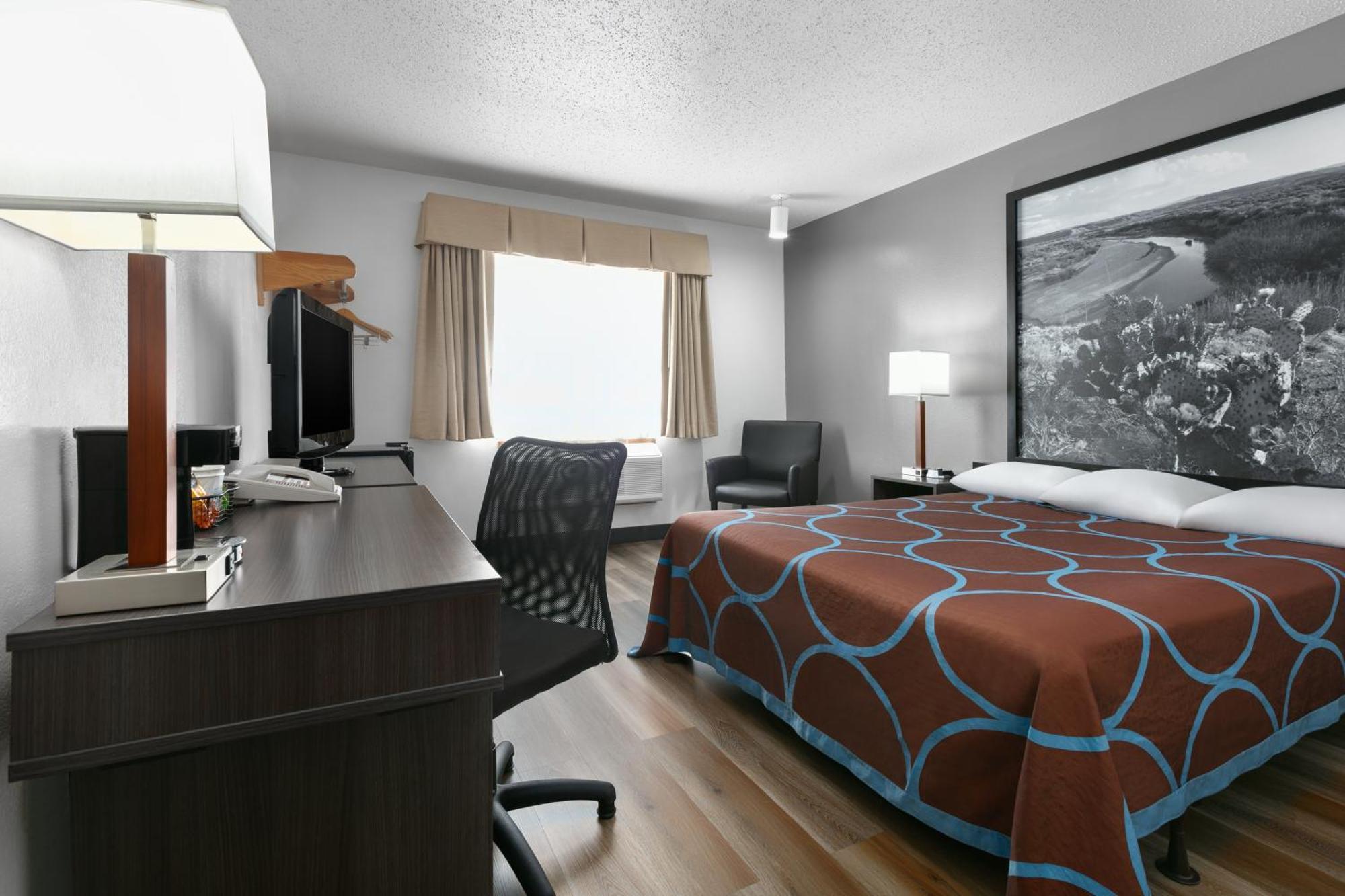 Super 8 By Wyndham Grapevine/Dfw Airport Northwest Hotel Exterior foto